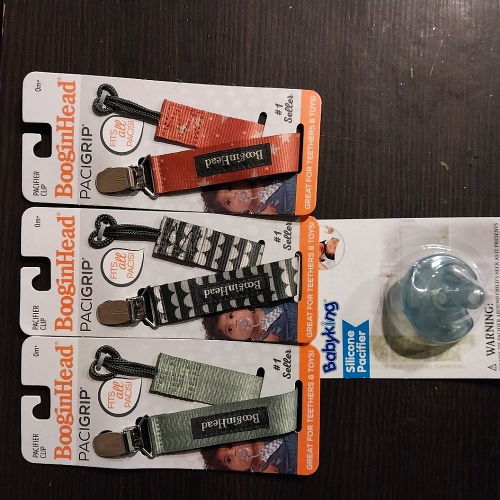 Adorable Pacifier set